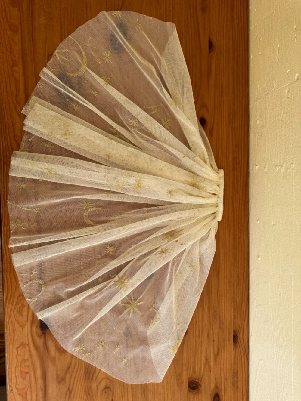 Golden Star Moon Wedding Veil: Celestial Embroidered Short Veil